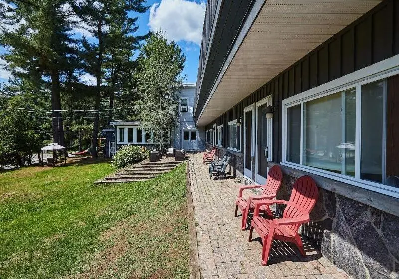 リゾートホテル 3 Pines Lodge Muskoka