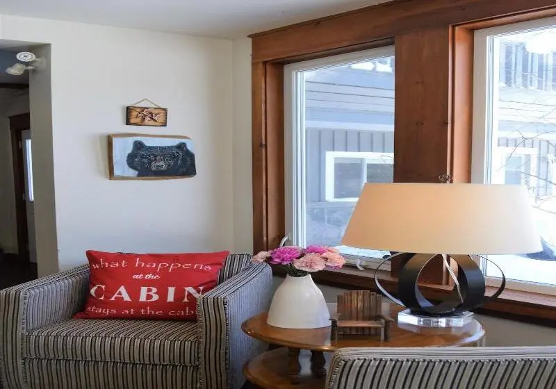 リゾートホテル 3 Pines Lodge Muskoka