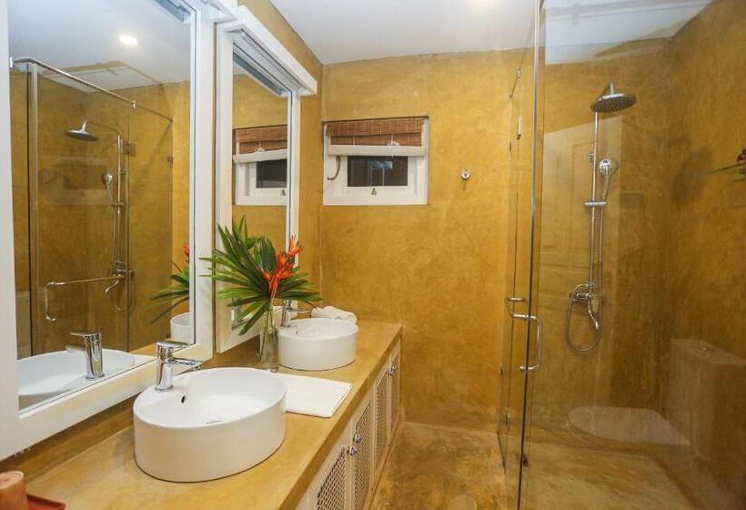 منتجع Ilukketiya Tea Chalets