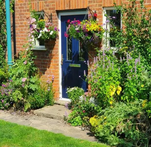 ベッドアンドブレックファースト The Lodge Stanwell