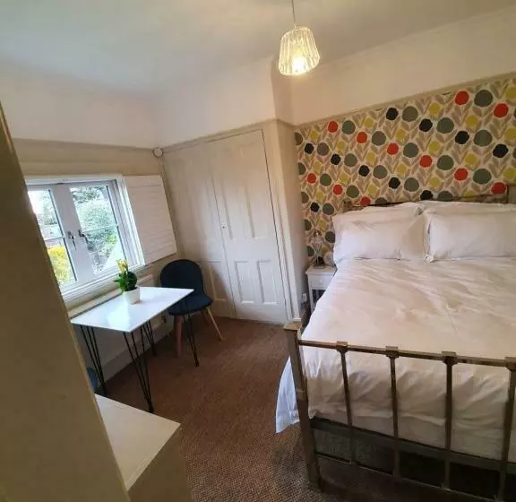 ベッドアンドブレックファースト The Lodge Stanwell