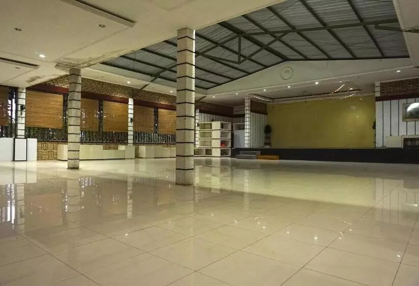 Cunang Hill Hotel & Resort