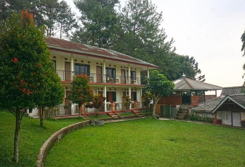 Cunang Hill Hotel & Resort