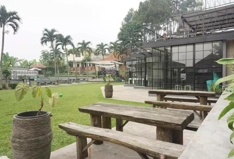 Cunang Hill Hotel & Resort