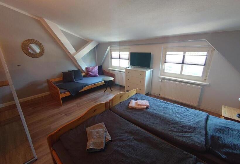 ペンション Haltestelle Private Zimmervermietung Röbel Müritz