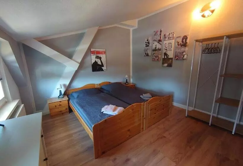 Majatalo Haltestelle   Private Zimmervermietung Röbel Müritz