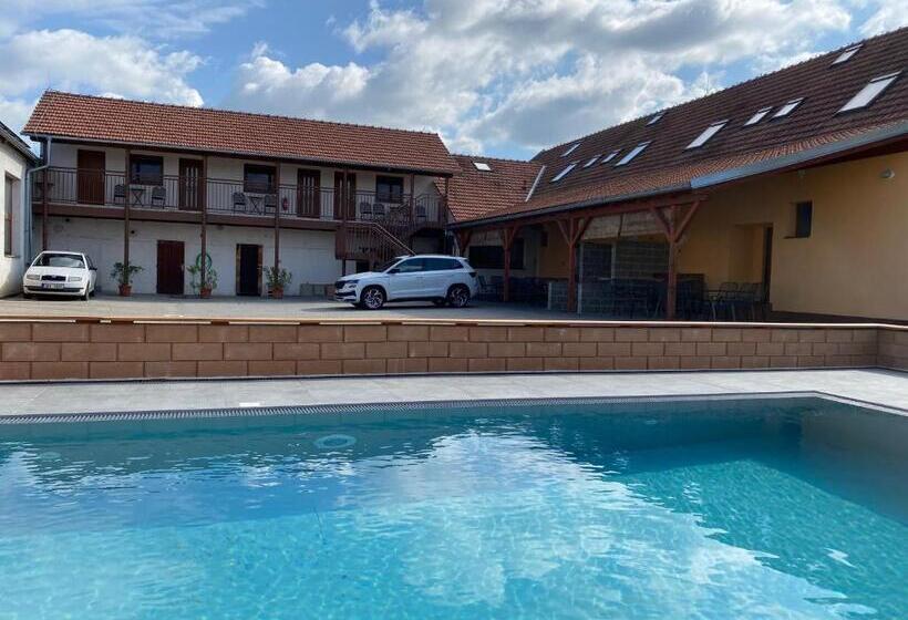 ペンション Penzion Trödler