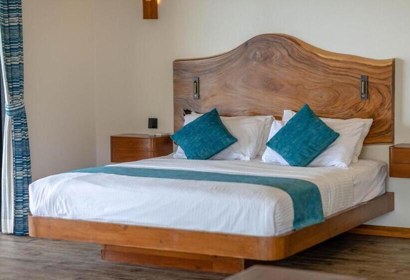 Absolute Beachfront Resort