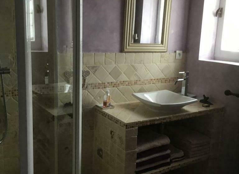 Bed and Breakfast Oustau De Piera