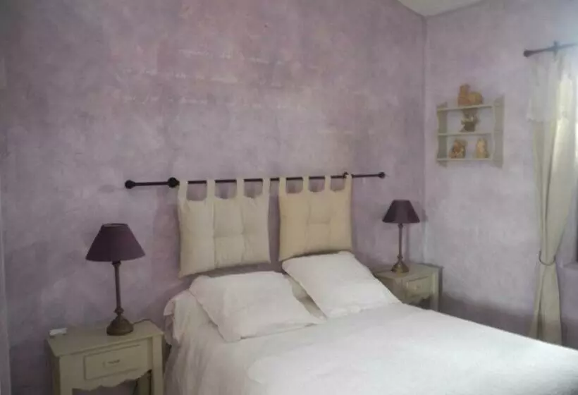Aamiaismajoitus (B&B) Oustau De Piera