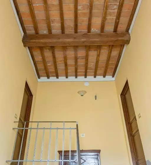 ホテル Agriturismo La Valle Della Lavanda Podere Mezzastrada