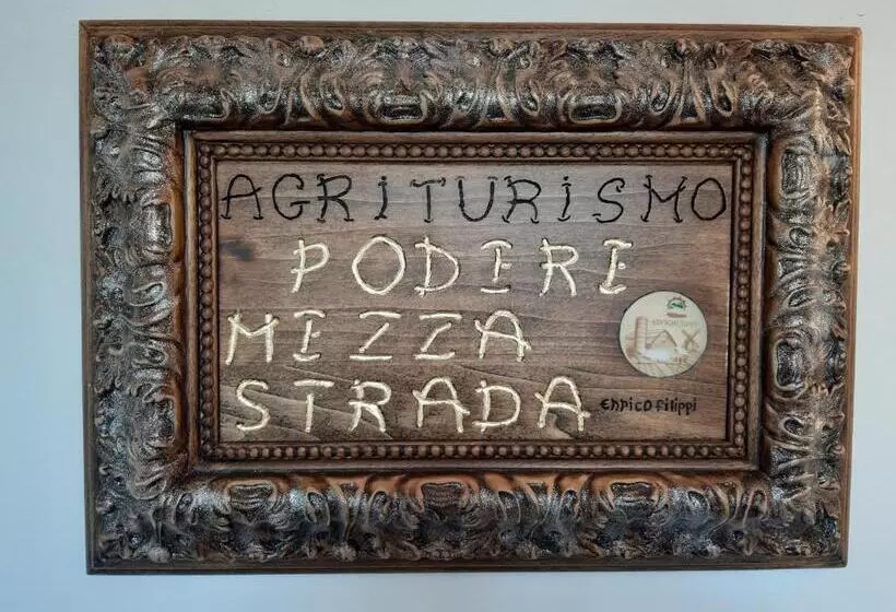 ホテル Agriturismo La Valle Della Lavanda Podere Mezzastrada