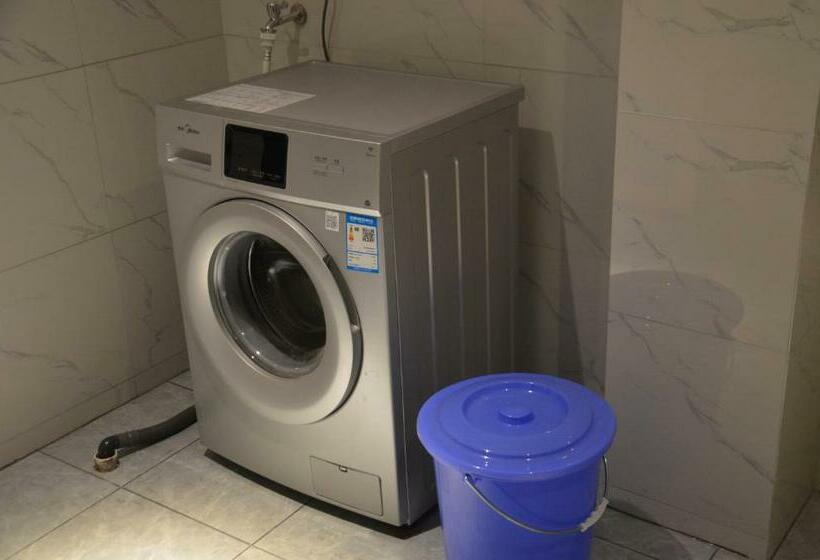 فندق Qifan  Kunming Train Station Branch