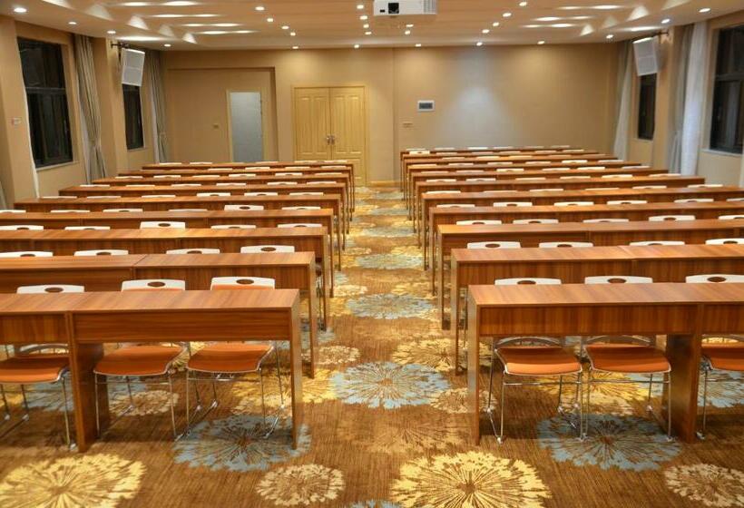 فندق Qifan  Kunming Train Station Branch