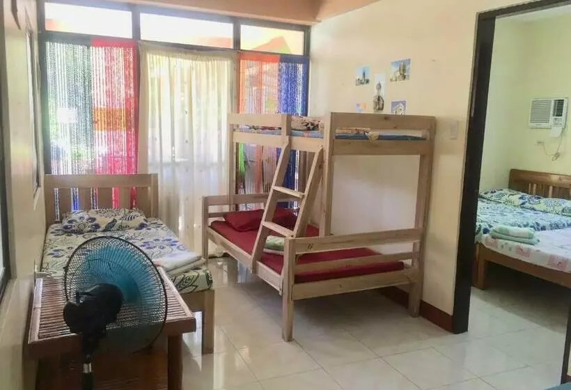 Larosa Hostel Bed And Breakfast