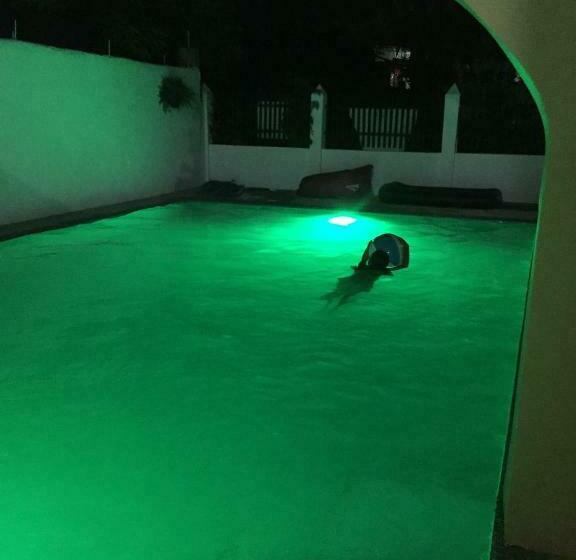 Larosa Hostel Bed And Breakfast