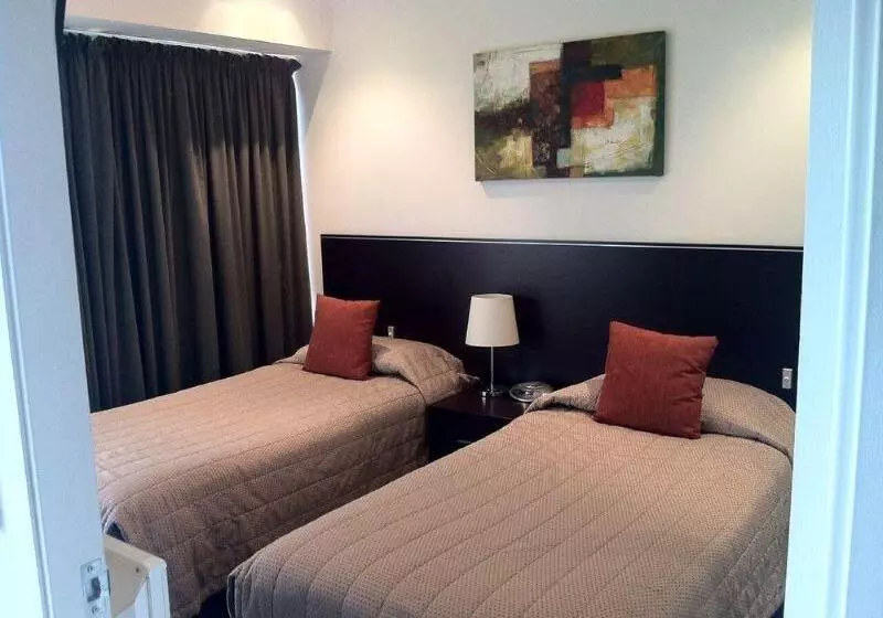 هتل St Kilda Central Apartments