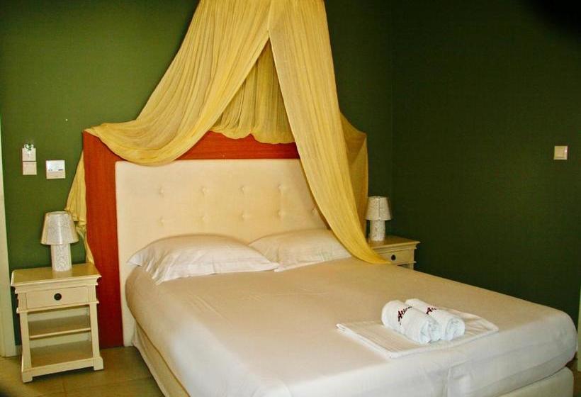 هتل Alicelia Boutique Inn