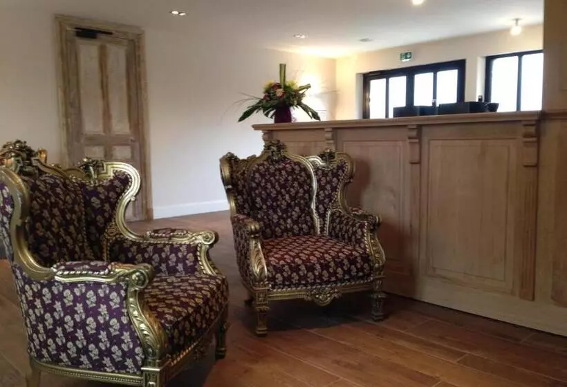 هتل Auberge Du Moulin à Vent, The Originals Relais