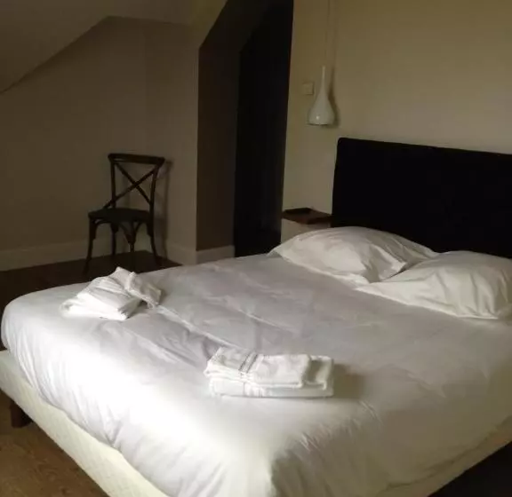 هتل Auberge Du Moulin à Vent, The Originals Relais