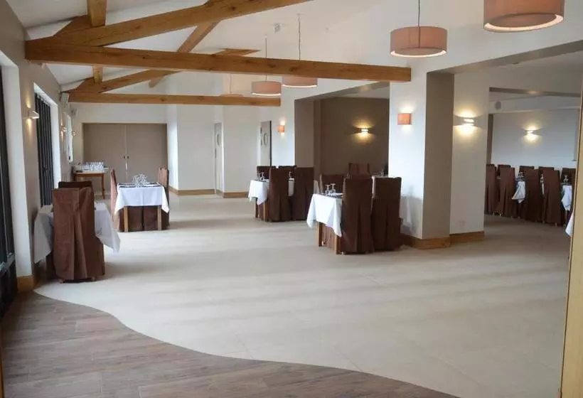 هتل Auberge Du Moulin à Vent, The Originals Relais