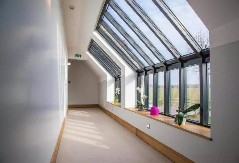 هتل Auberge Du Moulin à Vent, The Originals Relais