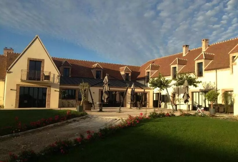 هتل Auberge Du Moulin à Vent, The Originals Relais