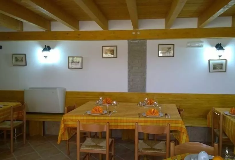 Hotelli Ca  Del Sasso