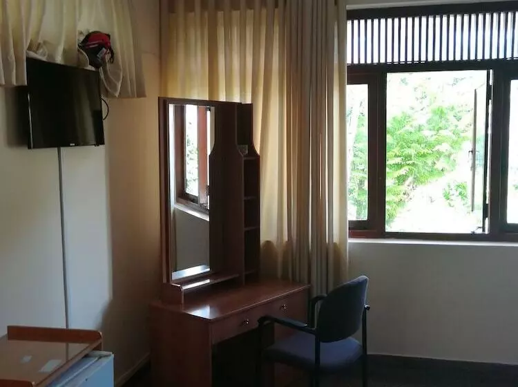 酒店 Milano Tourist Rest