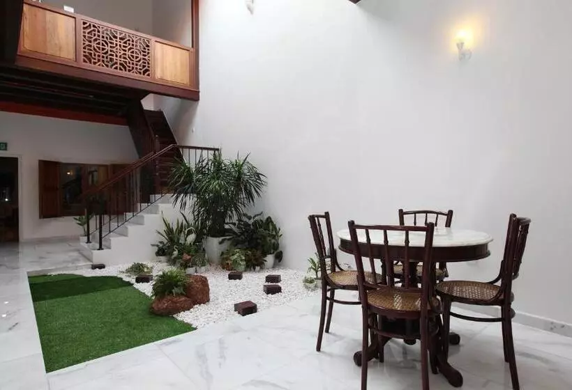 Hotel Gingerflower Boutique