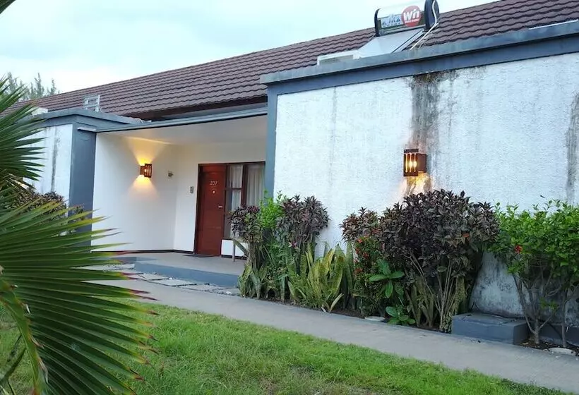 Отель Good Heart Resort Gili Trawangan