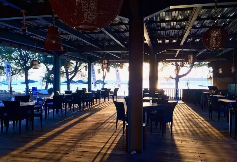 Отель Good Heart Resort Gili Trawangan