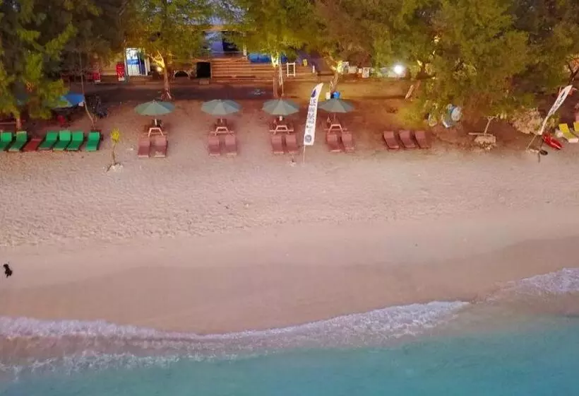 Отель Good Heart Resort Gili Trawangan