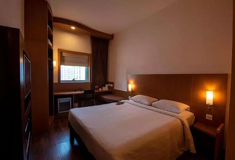 בית מלון כפרי Ibis Fujairah