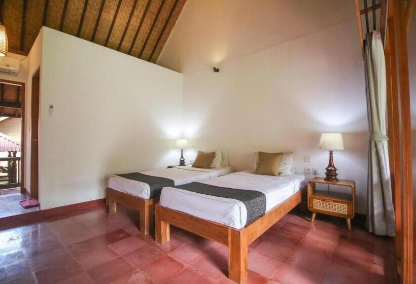 בית מלון כפרי Jati Homestay