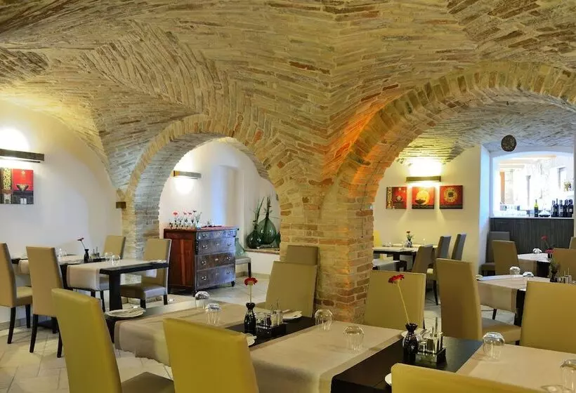 Boutique Hotel Leone