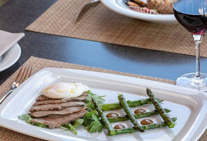 Boutique Hotel Leone