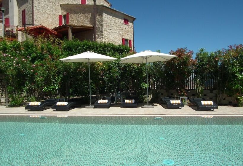 Boutique Hotel Leone