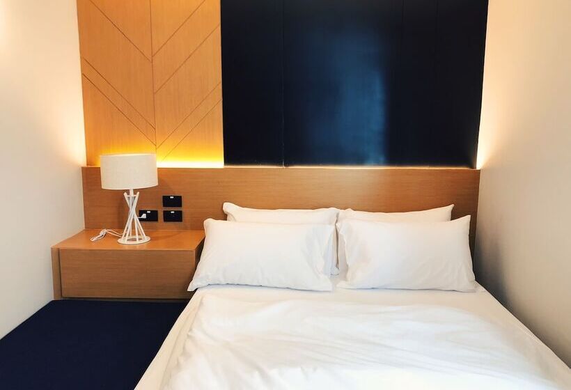 فندق Stay Thapae Hostel