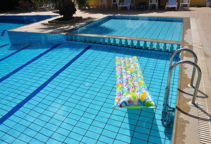 בית מלון כפרי Stork