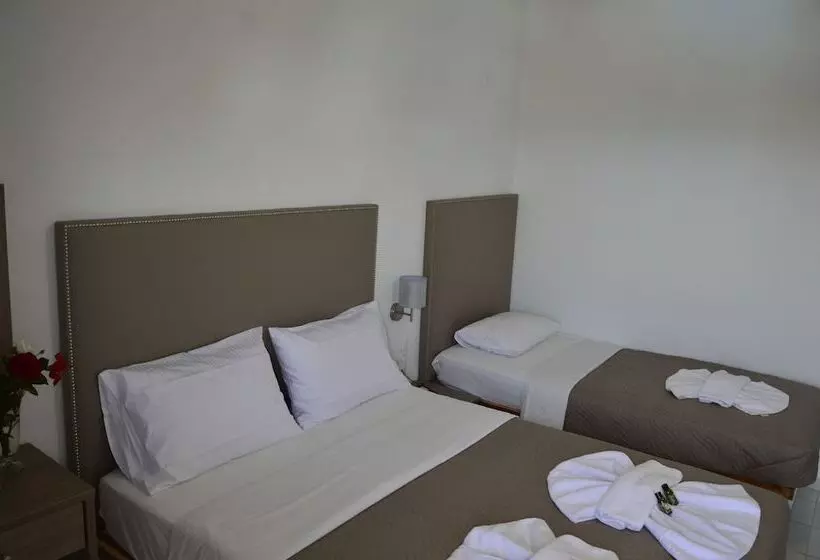 בית מלון כפרי Stork