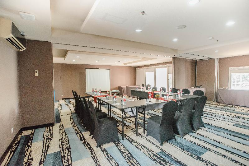 فندق Sanur Resort Watujimbar