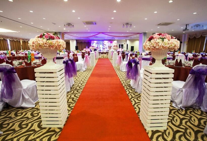 Отель Tanjong Vista