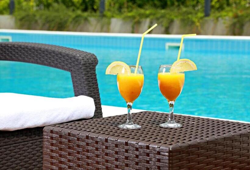 White Rock Castle Suite Hotel & Spa