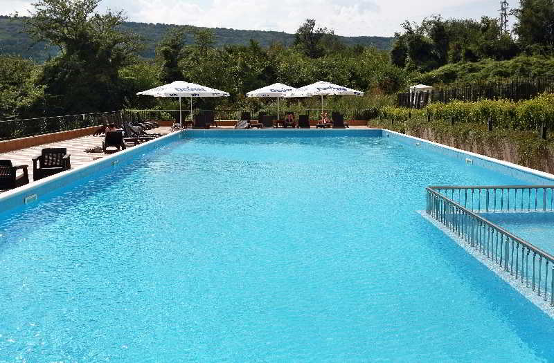 White Rock Castle Suite Hotel & Spa