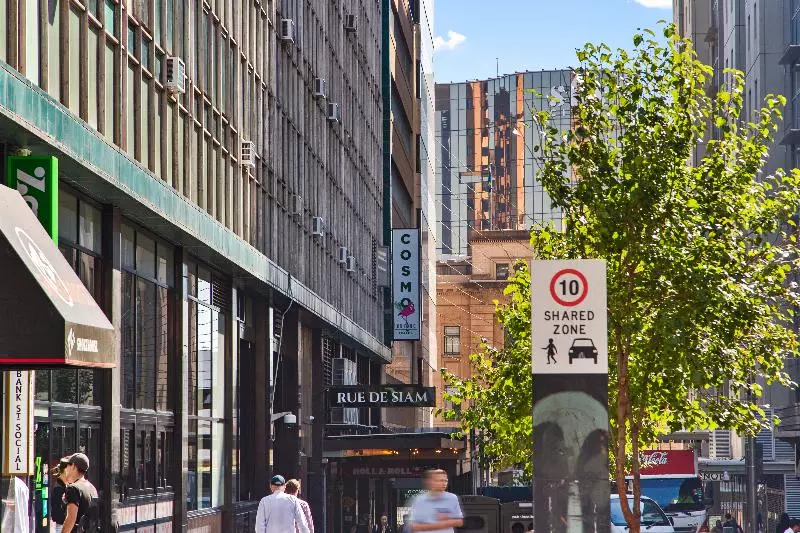 فندق على الطريق Cosmo On Bank