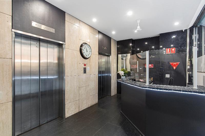 汽车旅馆 Cosmo On Bank