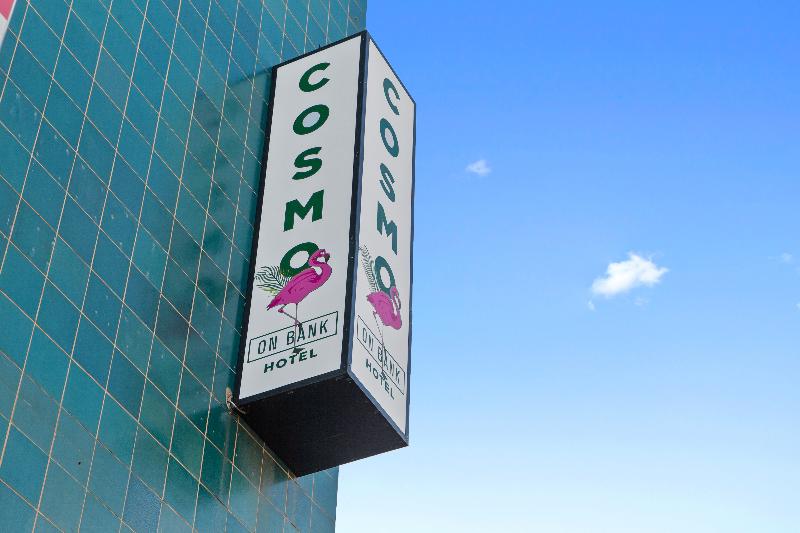 汽车旅馆 Cosmo On Bank