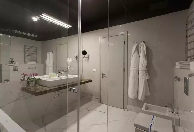 Uno Design