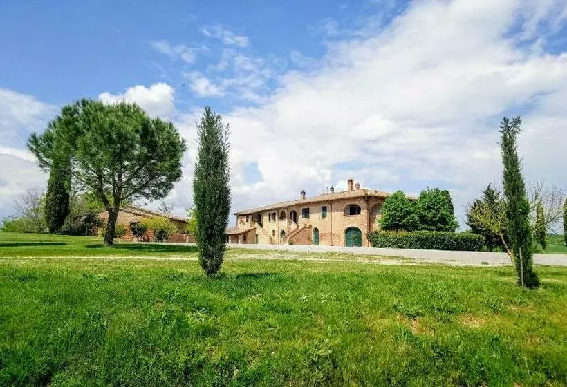 ホテル Agriturismo Casa Rossa